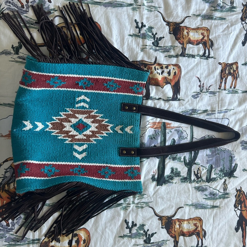 Idyllwind Fringe Saddle Blanket shoulder bag